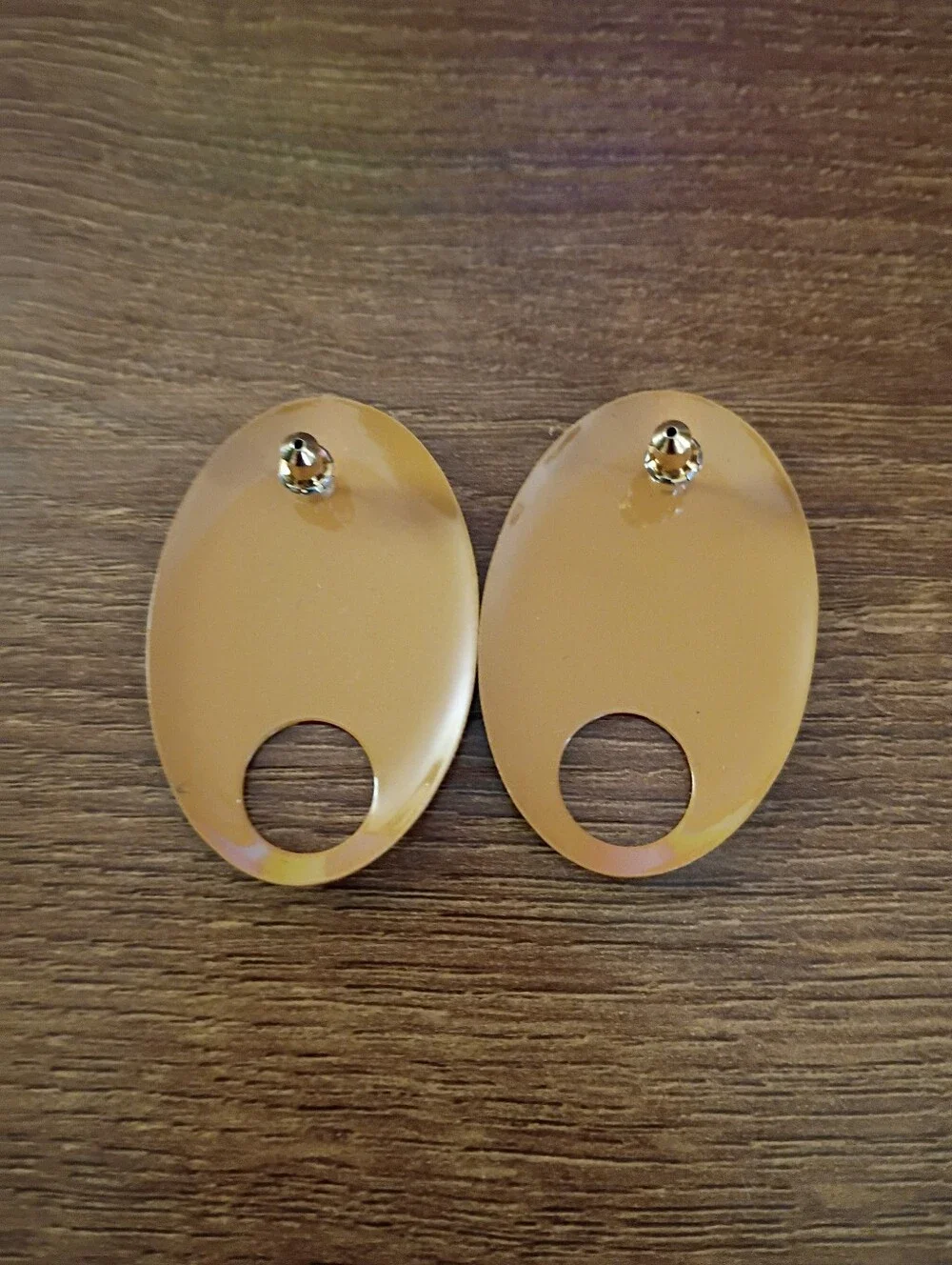 N/A gold tone